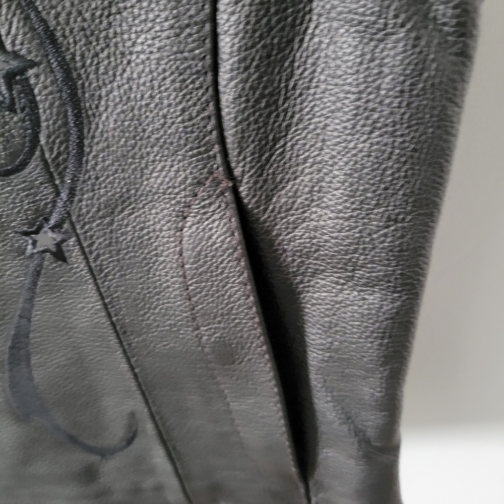 First Classic Women's Black Leather Vest Small - Picture 4 of 10